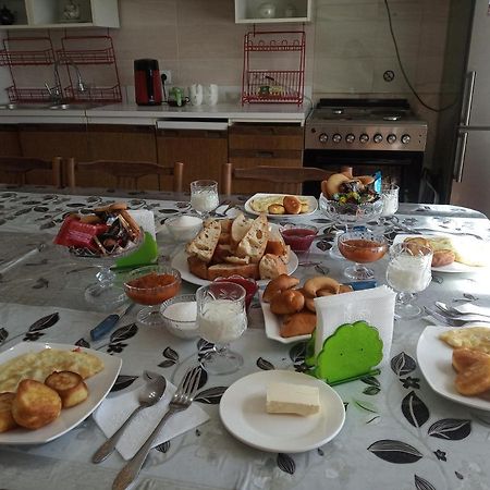 Meerim Guest House Bokonbayevo Eksteriør bilde