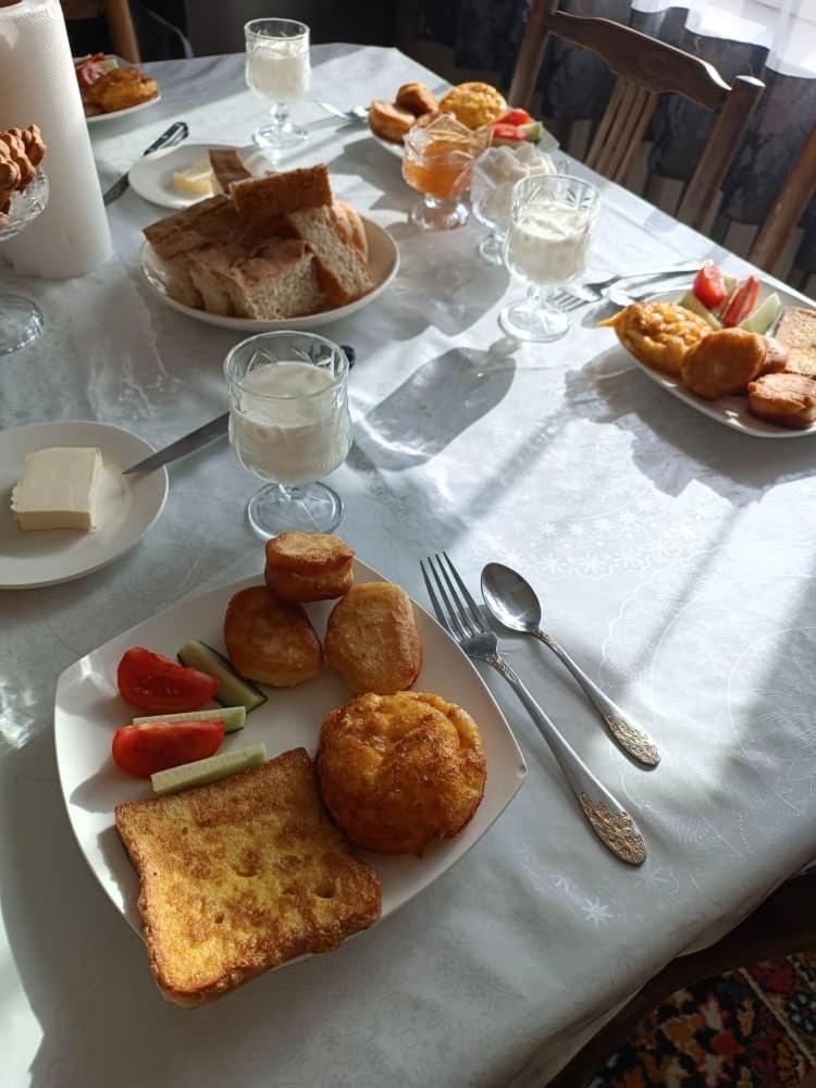 Meerim Guest House Bokonbayevo Eksteriør bilde